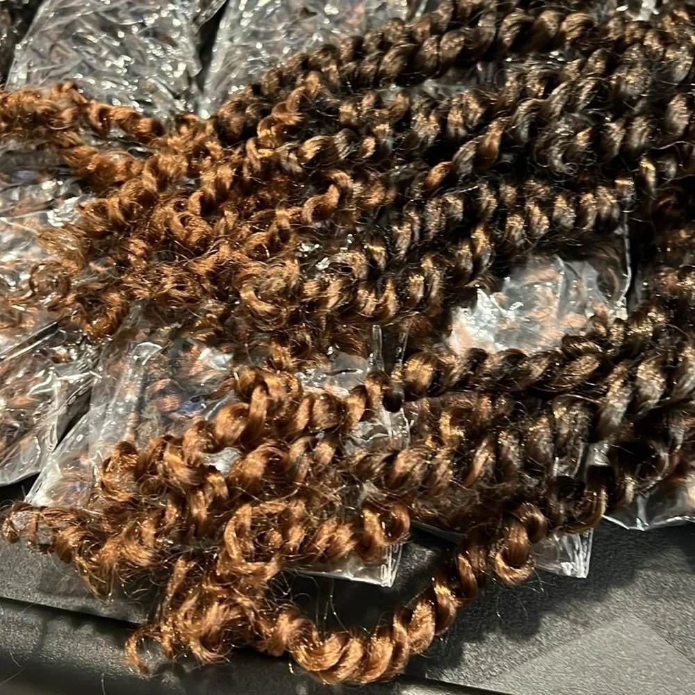 18” Passion Twist Crochet Hair Extensions Nat Black with Brown 1B/30 8pks #MC8